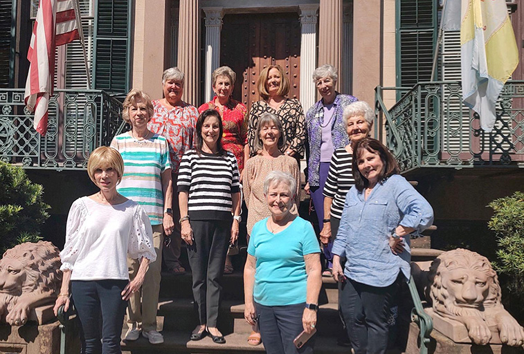 Private Tours by Pat Tuttle Savannah Architectural Tour - Daughters of the Colonist of America